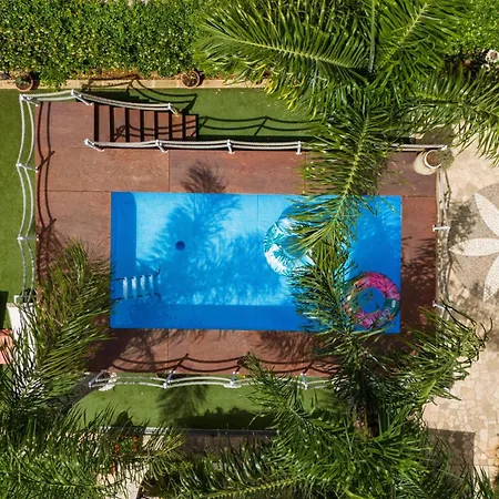 Casa Aurora Luxury Daire Giuggianello